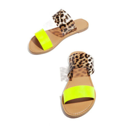 Купить 2021 fashion sexy summer new one-shaped outdoor transparent female slippers Flat bottom leopard print plus size beach slippers