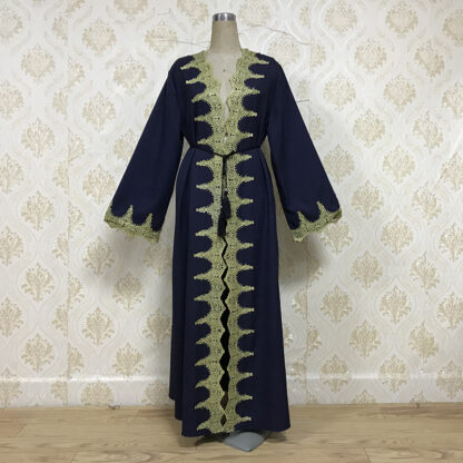 Купить Plus Size Muslim Open Abaya Dress Women Elegant Embroidery Dubai Arab Loose Open Long Robe Lace-up Outwear Islamic Hijab Dresses