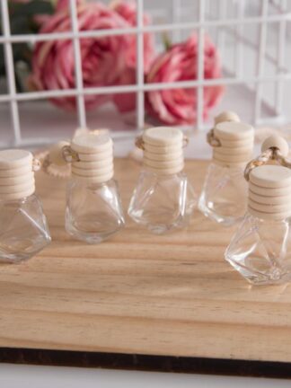 Купить Hanging Glass Bottle For Essential Oils Air Freshener Container Crystal Glass Perfume Pendant Car Perfume Empty Bottle DH454 s