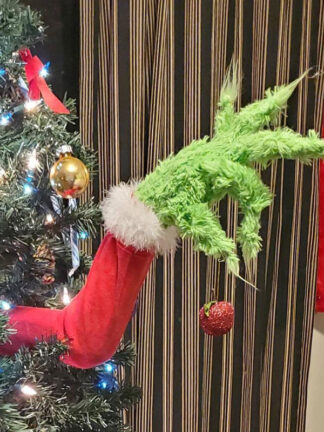 Купить Christmas Decorations 2021 New Year Furry Green Grinch Arm Ornament Hoder for The Christmas Tree for Christmas Home Party Sae