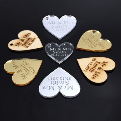 Купить 100x Personaized aser Engraved ove Hearts Centerpieces God / Siver Mirror / Wood Tags Wedding Party Tabe Decoration Favors