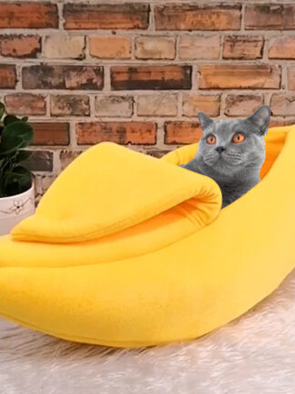 Купить Cute Banana Cat Bed House Warm Pet Puppy Banana Cushion Kenne Portabe Pet Mat Beds For Cats Kitten Soft Cama Gato Pet pies