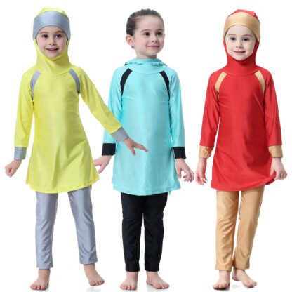 Купить Muslim Swimwears Hooded Two-Piece Suits Splice Islamic Children Modest Swimsuits Girls Islam Beach Wear Swimming Diving Burkinis