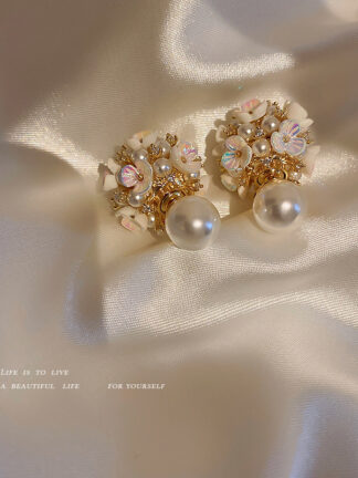 Купить 925 Silver Needle Zircon Pearl Flower Earrings French Vintage Shell Spherical Earrings Super Fairy Refined Wild Earrings