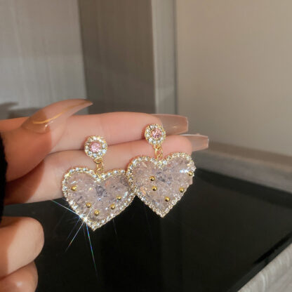 Купить Silver Stud Rhinestone-Encrusted Crystal Love Heart Earrings Korean Fashion Design Sense Exaggerated Stud eardrop Classic Style Graceful Ea