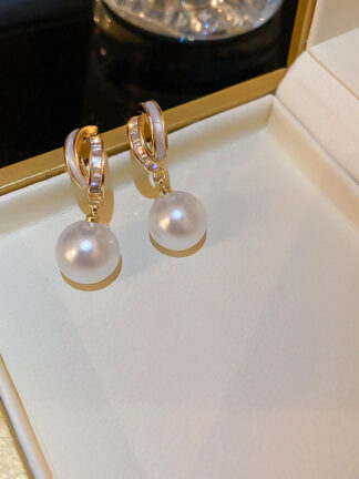 Купить Gold Plated Silver Needle Drop Oil Zircon Pearl Earrings French Retro Stud Earrings eardrop Advanced Fashionable