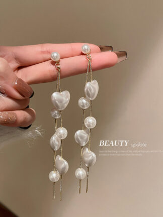 Купить Silver Needle Love Pearl Tassel Earrings Korean Fashion Temperamental Long Eardrops High-Grade Simple Sweet Earrings Women