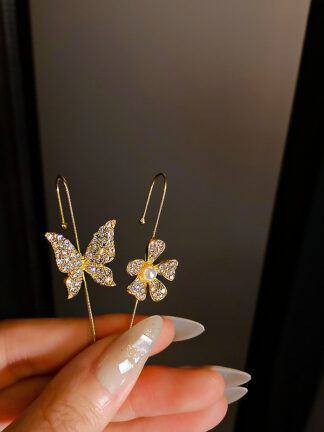 Купить Simple Butterfly Flower Piercing Earring Ear Clip Korean Elegant Internet Popular Earrings Unique Design Fashion Stud Earrings for Women