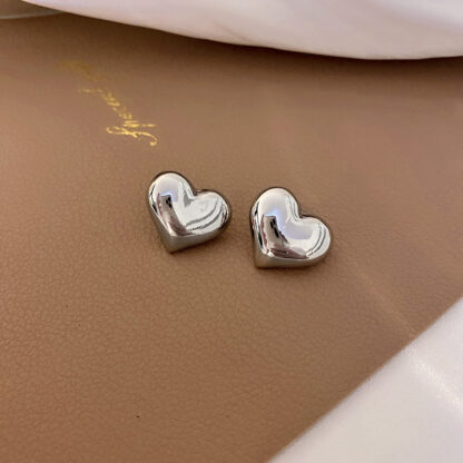 Купить 925 Silver Needle Korean Dongdaemun Fashion Personality Metal Heart Stud Earrings Internet Influencer Cold Style Ear Rings Female