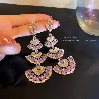 Купить 925 Silver Stud Rhinestone-Encrusted Scallop Earrings European and American Retro Long High Profile Stud eardrop Palace Style All-Match Tem