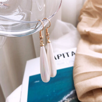 Купить Real Gold Plating Advanced French Pearl Water Drop Long Earrings Simple Earrings Romantic Charming Classic Retro eardrop