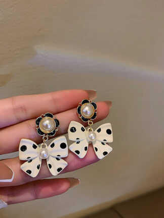 Купить 925 Silver Needle Pearl Bowknot Polka Dot Flower Earrings Korean Design Retro Lady Style Earrings Fashion eardrop