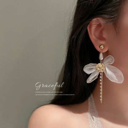 Купить 925 Silver Needle Korean Exaggerated Earrings Female Pearl Tassel Organza Bow Stud Earrings eardrop Graceful