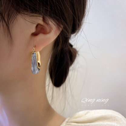 Купить Korean Dongdaemun Fashion New Personalized Trendy Letter U-Shaped Earring Ear Clip Online Influencer Refined Design Earrings Female