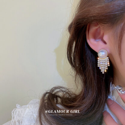 Купить Silver Stud Rhinestone-Encrusted Geometric Pearl Earrings Korean Design Sense Earrings eardrop High Profile Fashion Internet Famous Persona