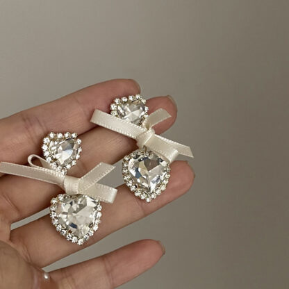 Купить 925 Silver Stud Rhinestone-Encrusted Bow Love Heart Earrings Korean Ins Wind Drop-Shaped Rhinestone Eardrops Fashion and Personalized Earrin