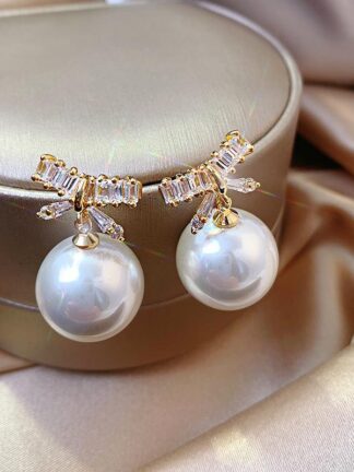 Купить 925 Silver Needle Simple Fashion Zircon Pearl Earrings Elegant and Personalized Earrings Korean Design Sense Vintage eardrop Women