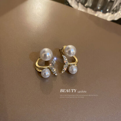 Купить 925 Silver Stud Rhinestone-Encrusted Pearl Fishtail Earrings Womens Niche Exquisite High-Grade Earrings Korean Temperament Entry Lux Earring