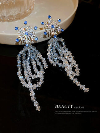 Купить Silver Stud Rhinestone-Encrusted Snowflake Tassel Earrings European and American Fashion Super Fairy Long Earrings Dignified Sense of Design