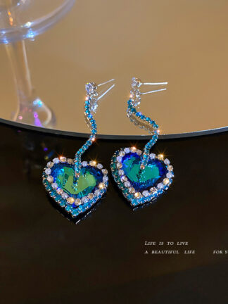 Купить 925 Silver Needle European and American Exaggerated Green Heart Earrings Refined Rhinestone Long Earrings Internet Celebrity Mild Luxury Ret