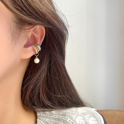 Купить Real Gold Electroplated Zircon Pearl Three-Layer Earrings Korean Non-Pierced Ear Bone Clip Single Simple Generous eardrop