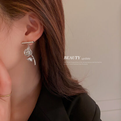 Купить 925 Silver Needle Metal Design Rose Earrings Personality High-Grade Earrings Korean Ins Cold Style Graceful eardrop Women