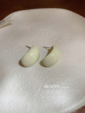 Купить 925 Silver Needle Acrylic C- Shaped Bean-Shaped Stud Korean Ins Minority Design Earrings Simple eardrop Female Wholesale