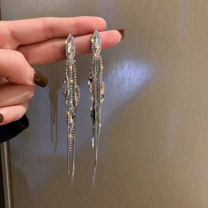 Купить 925 Silver Needle Diamond-Studded Tassel Earrings Womens Retro Long Court Style Elegant Earrings High-Grade Exaggerated Rhinestone eardrop