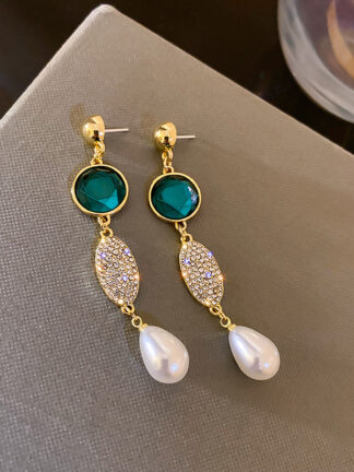 Купить 925 Silver Stud Rhinestone-Encrusted Pearl Emerald Earrings Korean Fashion Retro Characteristic eardrop Temperament Female Simple Stud Earr