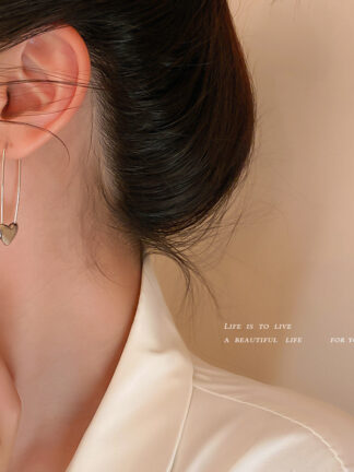 Купить Korean Fashion Love Pin Earrings Simple Metal Feeling Special-Interest Design Earrings Cold Style Personality Wild eardrop