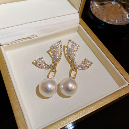 Купить Gold Plated Silver Stud Rhinestone-Encrusted Pearl Earrings Korean High Profile Fashion Ol Unique Design Earrings Premium eardrop