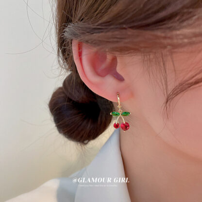 Купить Diamond Sweet Cherry Earrings Graceful and Cute Girl Ear Clip Fashion Trending Delicate eardrop Wholesale