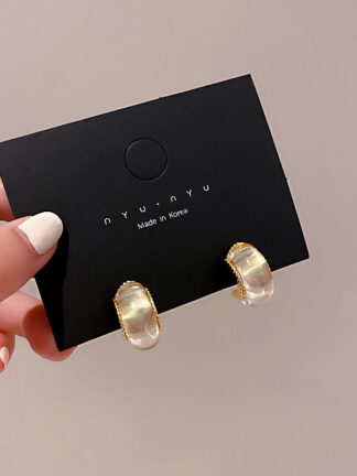 Купить 925 Silver Needle Korean Dongdaemun Fashion New Personalized C- Shaped Opal Stone Ear Studs Earrings Hot Selling Temperament Earrings Women