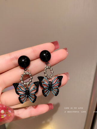 Купить 925 Silver Needle Dark Hollow Butterfly Earrings Sweet Cool Fairy Elegant High-Grade Earrings Niche Design eardrop