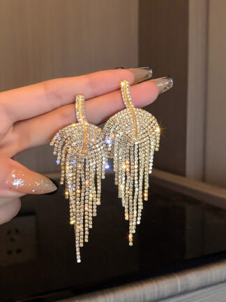 Купить 925 Silver Stud Rhinestone-Encrusted Leaf Tassel Earrings European and American Fashion Special-Interest Personalized Earrings Temperament W