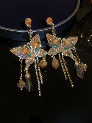 Купить Silver Needle Crystal Diamond Butterfly Tassel Earrings Bohemian Niche Sweet Cool Ear Stud Earring Advanced Light Luxury Earrings