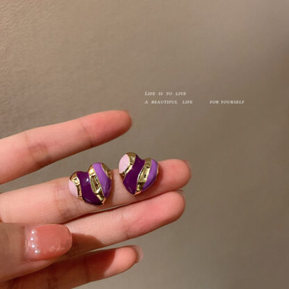 Купить 925 Silver Needle Drip Glazed Purple Love Heart Stud Earrings Korean Fashion Stitching Design Earrings Ins Creative Special Interest Earring