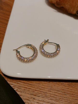 Купить Baroque Retro Diamonds Geometric C- Shaped Compact Ear Ring Internet-Famous Elegant Earrings Personality Diamond Stud Design Earrings