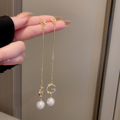 Купить Silver Needle Pearl Diamond Letters Earrings Korean Simple and Long Tassel Ear Stud Earring High-Grade Light Luxury Earrings for Women
