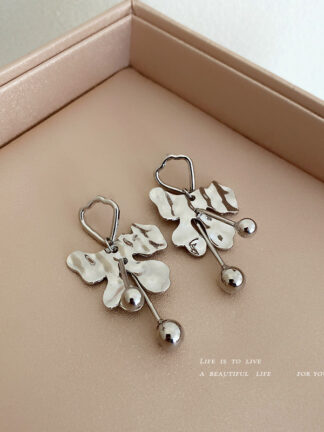 Купить 925 Silver Needle Surface Irregular Bow Earrings Metal Cold Style Sweet Cool Wind Earrings Niche Design eardrop