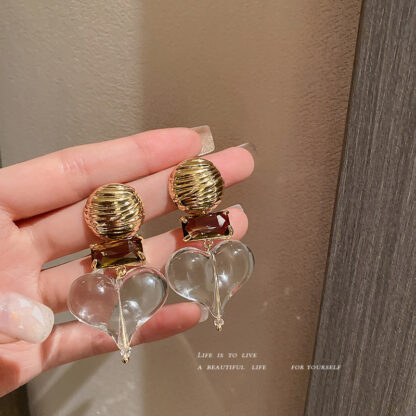 Купить 925 Silver Needle Acrylic Baroque Style Transparent Love Heart Earrings Japanese and Korean Ins Style Niche Jeweled eardrop for Wo