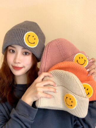 Купить Korean Style Big Smiley Face Woolen Cap Womens Autumn Winter Thickened Warm Cartoon Knitted Hat Dome Yupi Skullcap Tide
