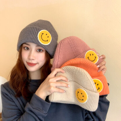 Купить Korean Style Big Smiley Face Woolen Cap Womens Autumn Winter Thickened Warm Cartoon Knitted Hat Dome Yupi Skullcap Tide