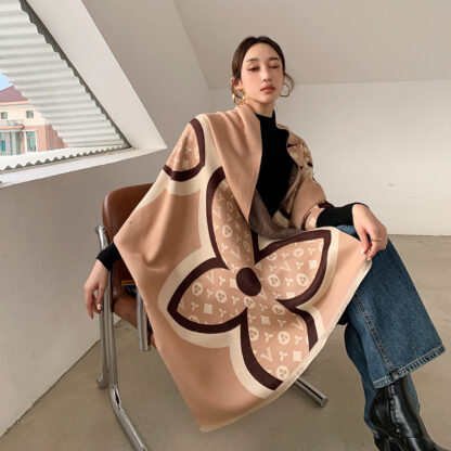 Купить Womens Scarf Autumn and Winter 2021 High-Profile Figure Cashmere-like Warm Korean Fashion All-Match Double-Sided Shawl