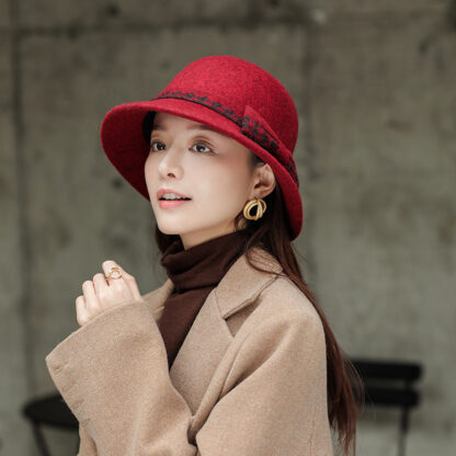 Купить Stingy Brim Hats Women's autumn winter solid color fashion side open middle-aged and elderly mother's bow looks young bucket