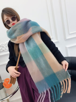 Купить Autumn and Winter Korean Style Color-Contrast Check Warm Womens Scarf Winter All-Matching Warm Scarf Thickened Scarf Wholesale