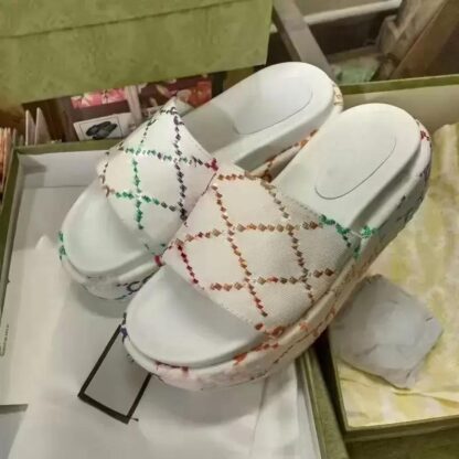 Купить 2022 Flip Flop Lady Shoes Embroidery Wedge Sandals Elevator Shoe Women Slides High Quality SIZE 34-42