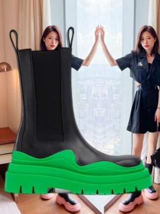 Купить Two tone Tire Chelsea BOOTS women platform chunky boot lady luxe design men Mid-Calf desiger calfskin slip-on style round toe boots rubber Apple green sole 35--45 AAA+