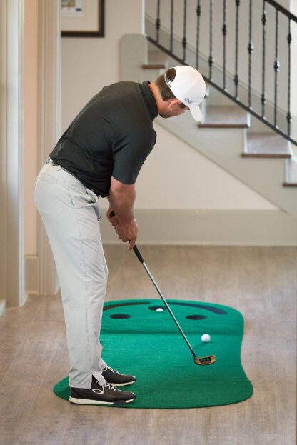 Купить Custom Mini Golf Beer Pong Game Set Simulation Putting Green Mat Adjustable Continuous Training Carpet practice outdoor Indoor Gam