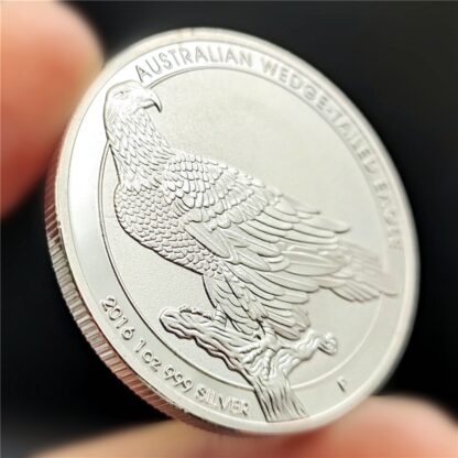 Купить 10pcs Non Magnetic Craft Silver Plated Australian Wedge Tailed Eagle 1OZ Elizabeth II Queen Australia Souvenirs Coin Medal Collectible Coins